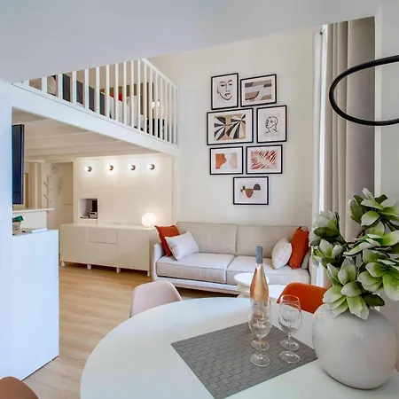 Apartment Suede Promenade Duplex At 1 Min From The Sea 2 Bathrooms Nice