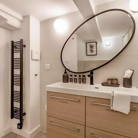 Suede Promenade Duplex At 1 Min From The Sea 2 Bathrooms 아파트