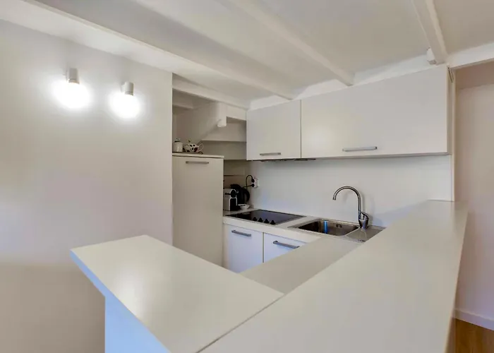 아파트 Suede Promenade Duplex At 1 Min From The Sea 2 Bathrooms 니스
