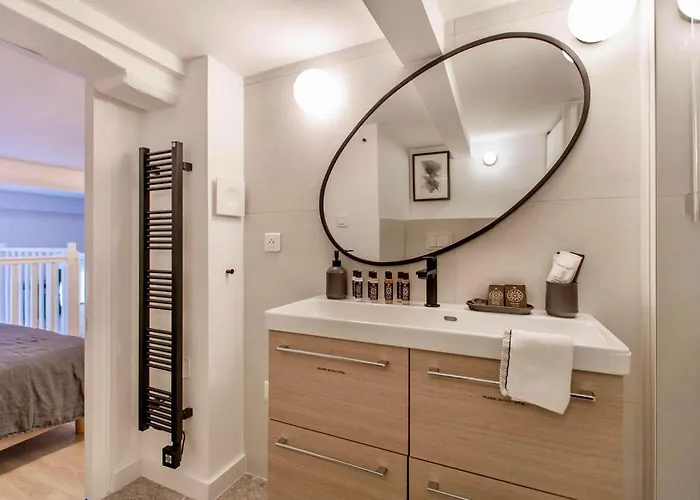 Suede Promenade Duplex At 1 Min From The Sea 2 Bathrooms 아파트 *
