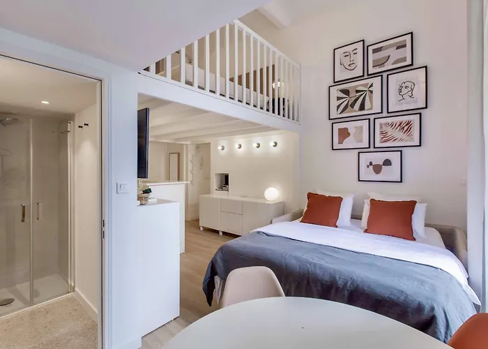Suede Promenade Duplex At 1 Min From The Sea 2 Bathrooms 아파트 *