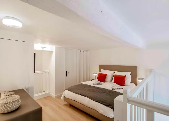 Suede Promenade Duplex At 1 Min From The Sea 2 Bathrooms 아파트